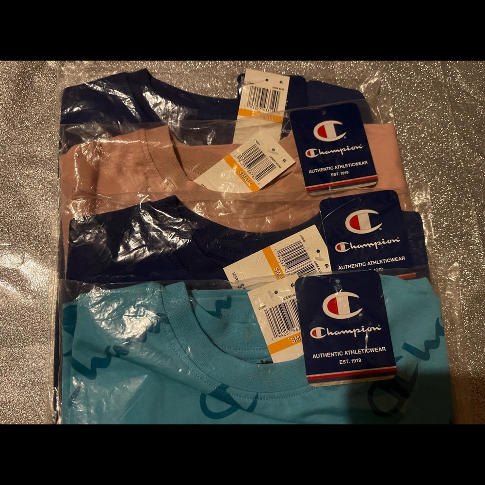 CHAMPION AUTHENTIC ATHLETIC WEAR SZ SMALL for boys and girls